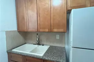 5814 NE 4th Ct, Miami, FL 33137 - Photo 11