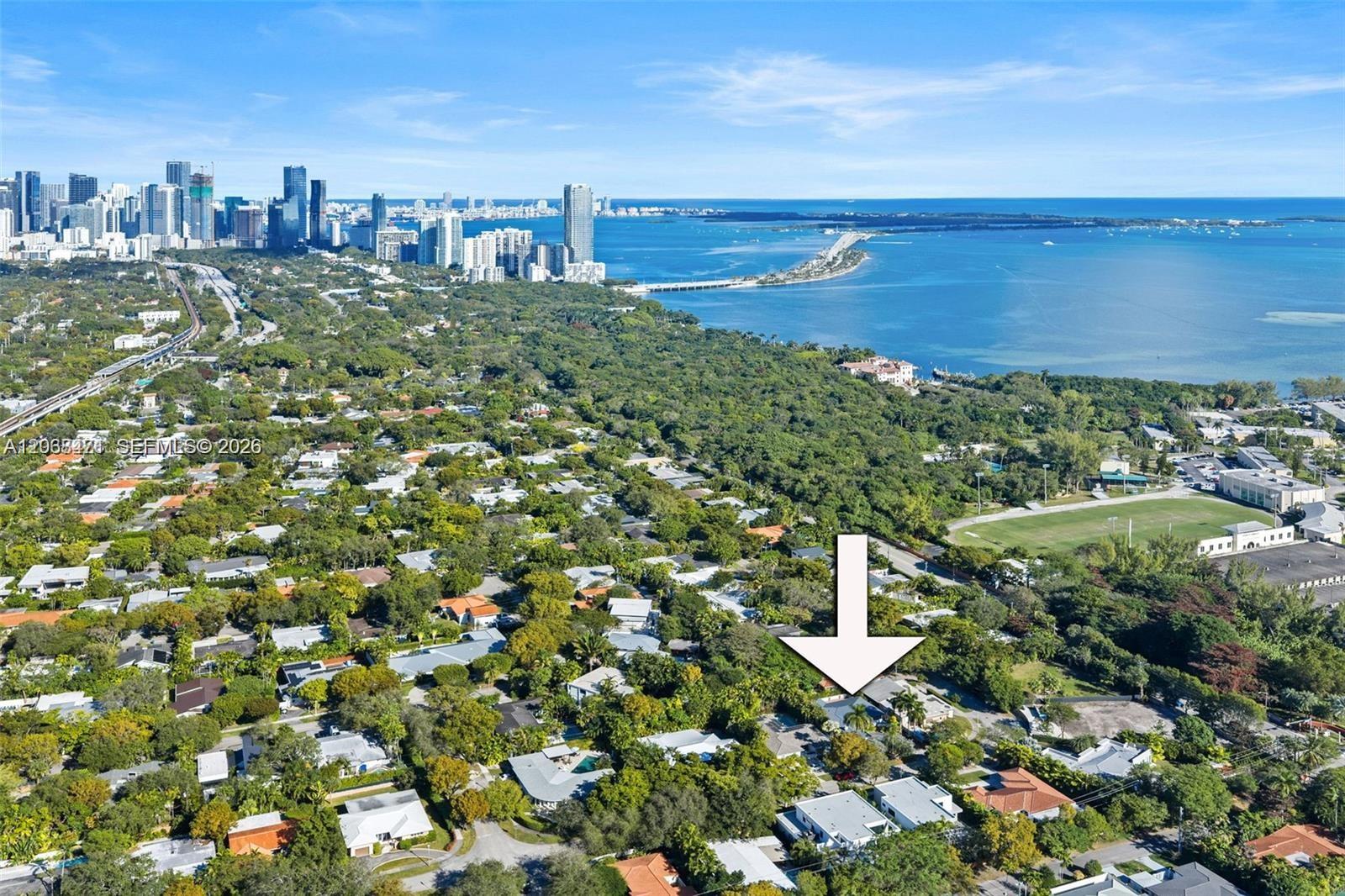 218 S Shore Dr S - 218 S Shore Dr S, Miami, FL 33133 Luxury Property | Jose Angel Pina