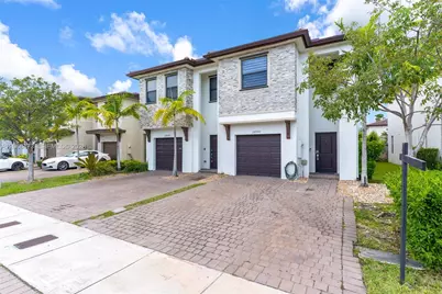 24900 SW 107th Ct, Homestead, FL 33032 - Photo 3