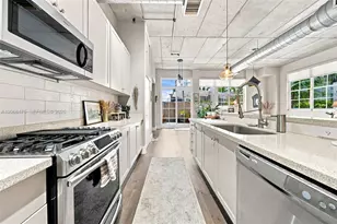 410 NW 1st Ave, Fort Lauderdale, FL 33301 - Photo 9