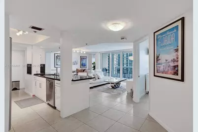 1717 N Bayshore Dr #A-2440, Miami, FL 33132 - Photo 5