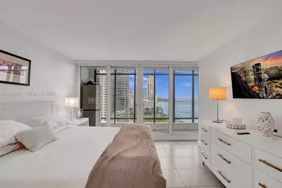 1717 N Bayshore Dr #A-2440, Miami, FL 33132 - Photo 13