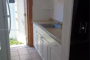 8132 Harding Ave, Miami Beach, FL 33141 - Photo 7