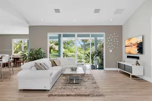 122 S Bahama Dr, Duck Key, FL 33050 - Photo 13