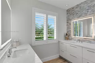 122 S Bahama Dr, Duck Key, FL 33050 - Photo 21