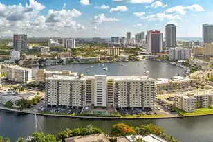 401 Golden Isles Dr, Hallandale Beach, FL 33009 - Photo 29
