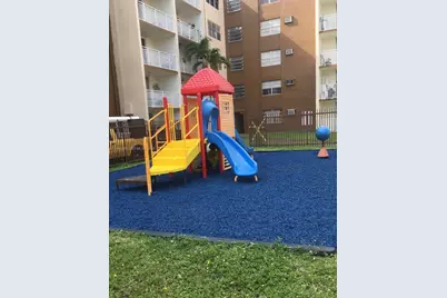 6950 Miami Gardens Dr #2-117A, Hialeah, FL 33015 - Photo 9