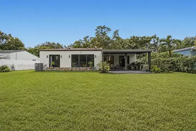 125 NE 107th St, Miami Shores, FL 33161 - Photo 3