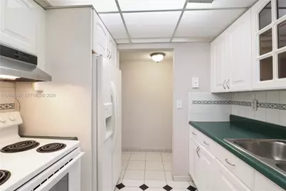 2690 SW 22nd Ave #301, Miami, FL 33133 - Photo 5