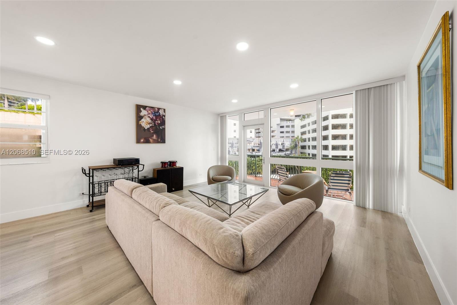 1408 Brickell Bay Dr #518 - 1408 Brickell Bay Dr #518, Miami, FL 33131 Luxury Property | Jose Angel Pina