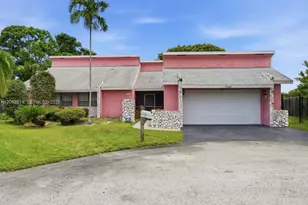 7300 Corkwood Terrace, Tamarac, FL 33321 - Photo 67