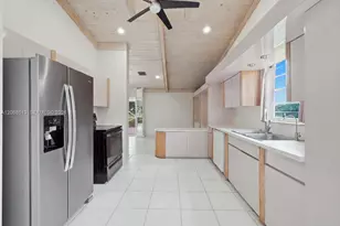 7300 Corkwood Terrace, Tamarac, FL 33321 - Photo 9