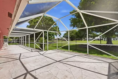 7300 Corkwood Ter, Tamarac, FL 33321 - Photo 67