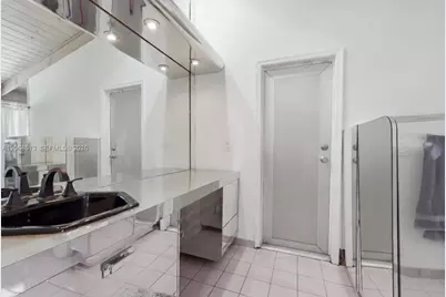 7300 Corkwood Ter, Tamarac, FL 33321 - Photo 37