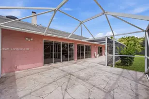 7300 Corkwood Terrace, Tamarac, FL 33321 - Photo 65