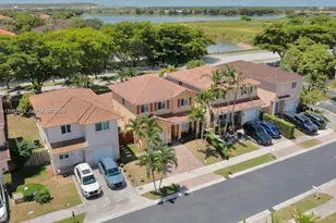 8956 SW 215th Ln, Cutler Bay, FL 33189 - Photo 1