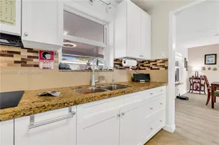4275 SW 87th Ave, Miami, FL 33165 - Photo 23