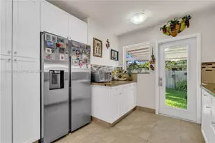 4275 SW 87th Ave, Miami, FL 33165 - Photo 25