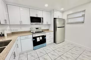 1075 Riverside Dr, Coral Springs, FL 33071 - Photo 3