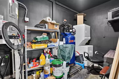Exceptional Opportunity To Own A Barber Shop in The Heart Of West Kendall, Kendall, FL 33196 - Photo 15