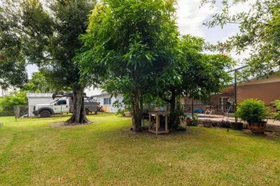 2160 NW 91st Ter, Pembroke Pines, FL 33024 - Photo 35