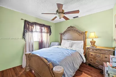 2160 NW 91st Ter, Pembroke Pines, FL 33024 - Photo 25