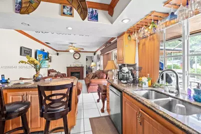 2160 NW 91st Ter, Pembroke Pines, FL 33024 - Photo 19