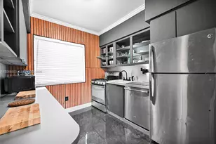 736 13th St, Miami Beach, FL 33139 - Photo 25
