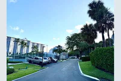 336 Poinciana Dr #1008, Sunny Isles Beach, FL 33160 - Photo 57