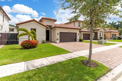 4189 NE 20th St, Homestead, FL 33033 - Photo 1