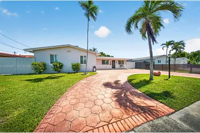 1700 W 64th St, Hialeah, FL 33012 - Photo 35