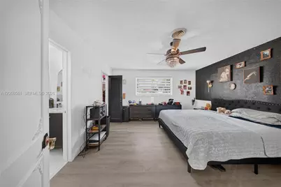1700 W 64th St, Hialeah, FL 33012 - Photo 25