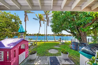 1700 W 64th St, Hialeah, FL 33012 - Photo 31