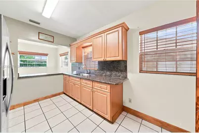 6710 SW 29th St, Miami, FL 33155 - Photo 13