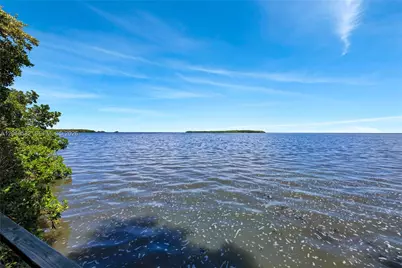 5996 Paradise Point Dr, Palmetto Bay, FL 33157 - Photo 27