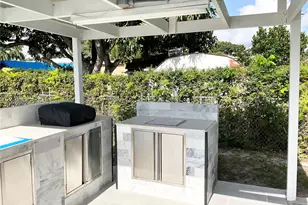 161 NW 145th St, Miami, FL 33168 - Photo 37