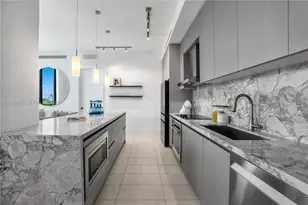 1030 15th St, Miami Beach, FL 33139 - Photo 3