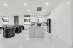 9730 NW 74th Terrace, Doral, FL 33178 - Photo 13