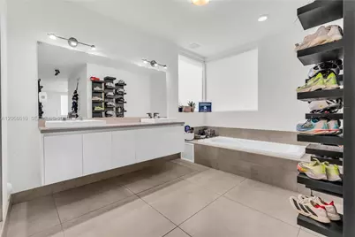 9730 NW 74th Ter, Doral, FL 33178 - Photo 29