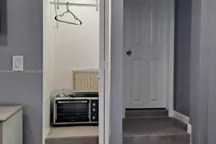 2242 Polk St, Hollywood, FL 33020 - Photo 15