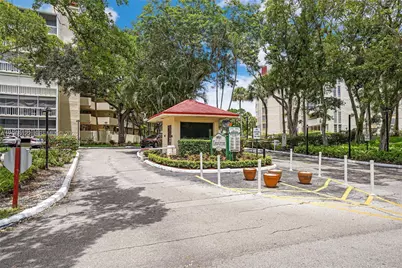 7051 Environ Blvd #432, Lauderhill, FL 33319 - Photo 13
