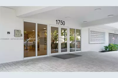 1750 James Ave #9J, Miami Beach, FL 33139 - Photo 13