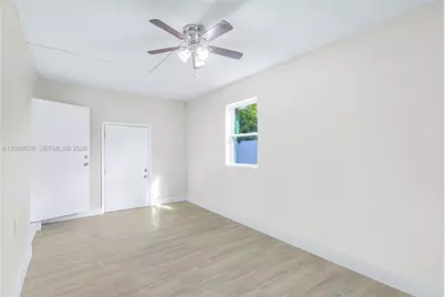 1854 Lauderdale Manor Dr, Fort Lauderdale, FL 33311 - Photo 9