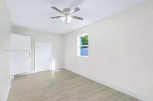1854 Lauderdale Manor Dr, Fort Lauderdale, FL 33311 - Photo 9