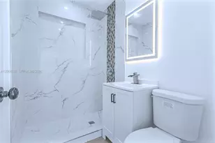 1854 Lauderdale Manor Dr, Fort Lauderdale, FL 33311 - Photo 17