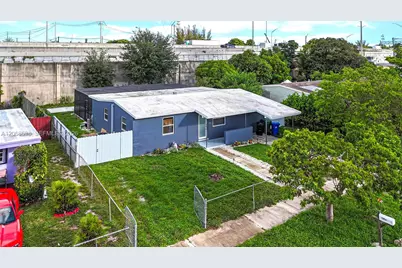 1854 Lauderdale Manor Dr, Fort Lauderdale, FL 33311 - Photo 35