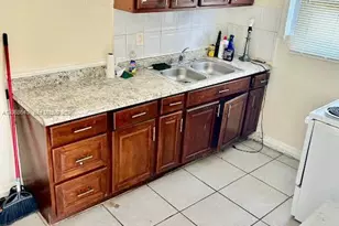84 NW 71st St, Miami, FL 33150 - Photo 3