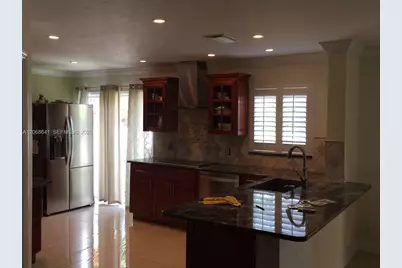 9888 NW 2nd St, Plantation, FL 33324 - Photo 7