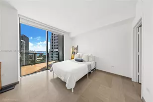 68 SE 6th St, Miami, FL 33131 - Photo 7