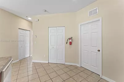 2004 Freeport Ln #4106, Riviera Beach, FL 33404 - Photo 9